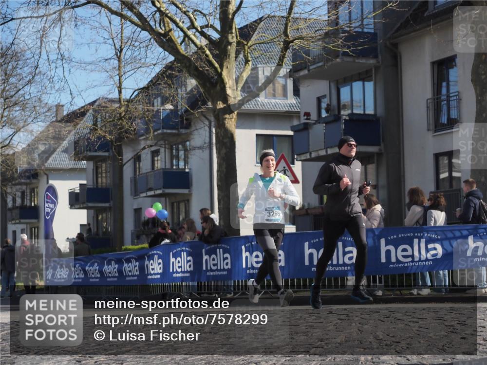 06.04.2025 - 44. Internationalen Wilhelmsburger Insellauf Luisa Fischer http://msf.ph/oto/7578299 06.04.2025 10:43:42 Ziel 3268 meine-sportfotos.de