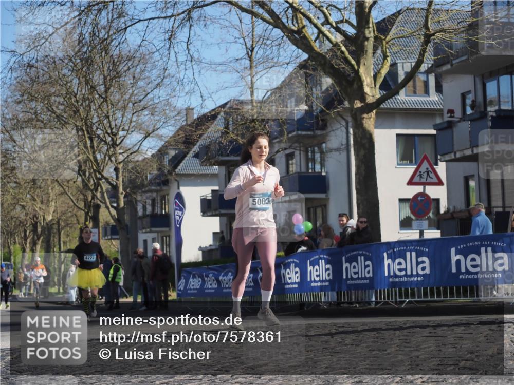 06.04.2025 - 44. Internationalen Wilhelmsburger Insellauf Luisa Fischer http://msf.ph/oto/7578361 06.04.2025 10:43:46 Ziel 4222, 5063 meine-sportfotos.de