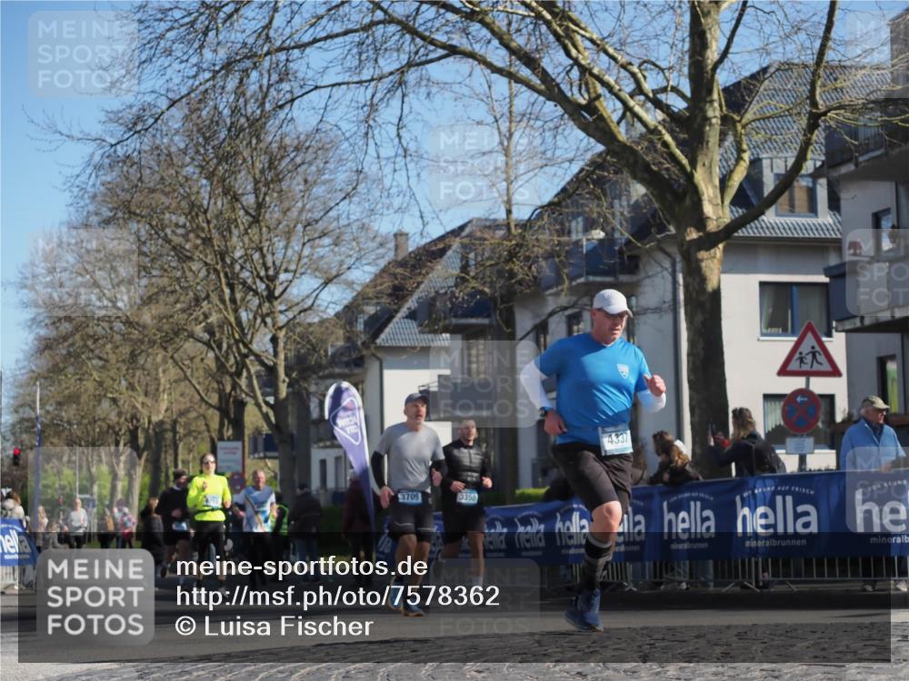 06.04.2025 - 44. Internationalen Wilhelmsburger Insellauf Luisa Fischer http://msf.ph/oto/7578362 06.04.2025 10:39:01 Ziel 3709, 3350, 4337 meine-sportfotos.de