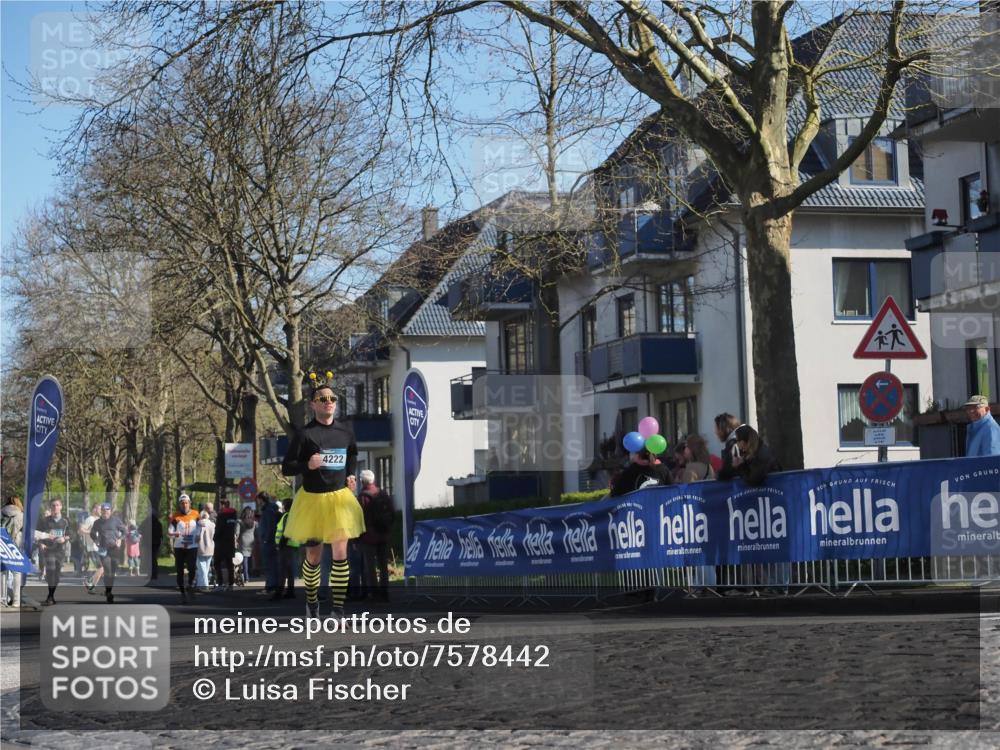 06.04.2025 - 44. Internationalen Wilhelmsburger Insellauf Luisa Fischer http://msf.ph/oto/7578442 06.04.2025 10:43:48 Ziel 4222 meine-sportfotos.de