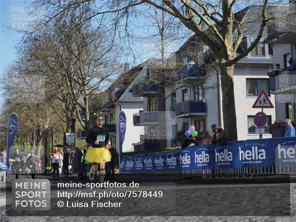 06.04.2025 - 44. Internationalen Wilhelmsburger Insellauf Luisa Fischer http://msf.ph/oto/7578449 06.04.2025 10:43:48 Ziel 4222 meine-sportfotos.de