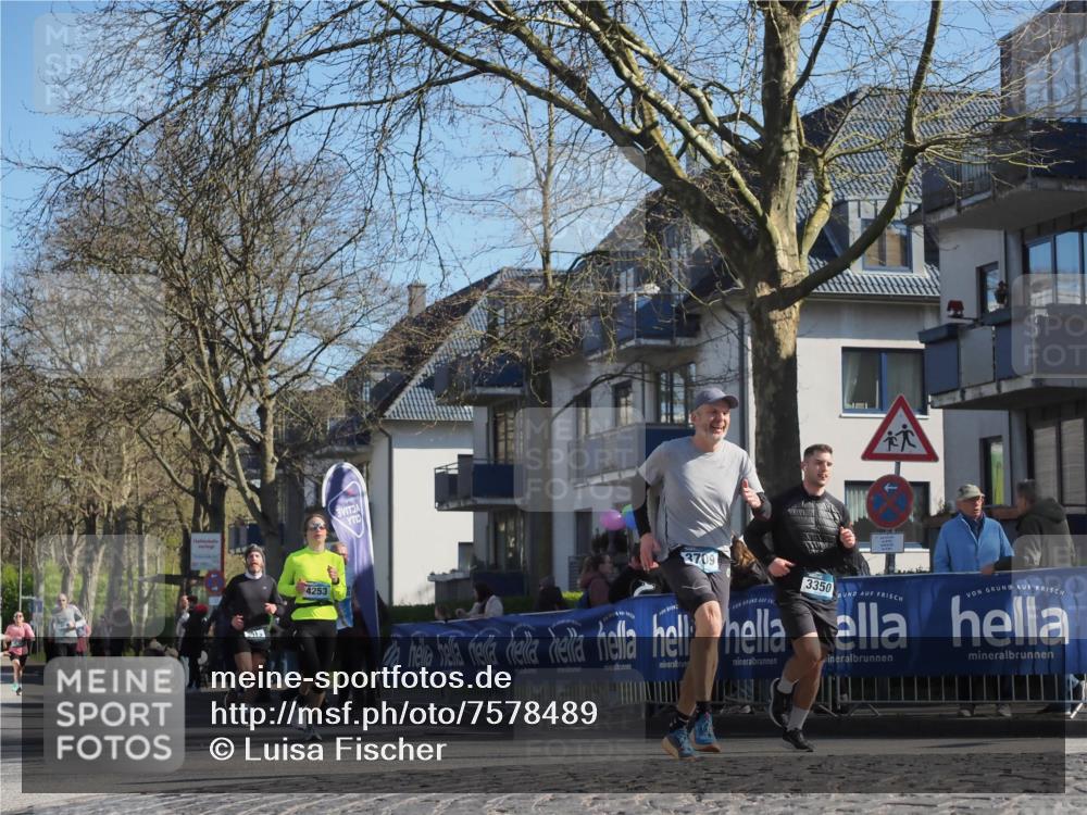 06.04.2025 - 44. Internationalen Wilhelmsburger Insellauf Luisa Fischer http://msf.ph/oto/7578489 06.04.2025 10:39:03 Ziel 3515, 3709, 3350, 4253 meine-sportfotos.de