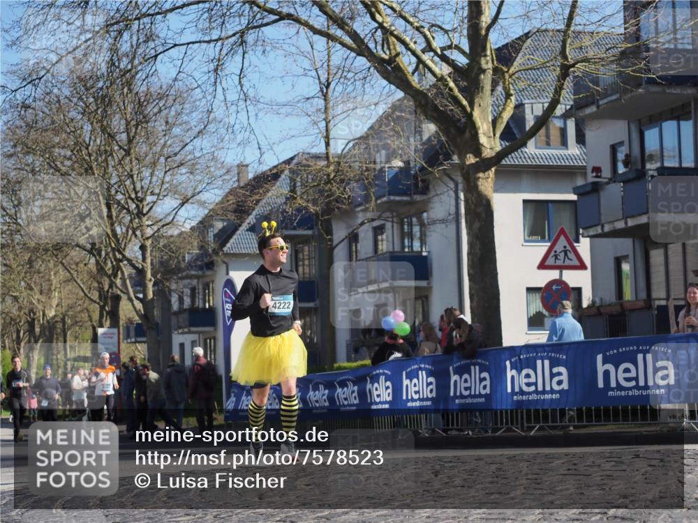 06.04.2025 - 44. Internationalen Wilhelmsburger Insellauf Luisa Fischer http://msf.ph/oto/7578523 06.04.2025 10:43:49 Ziel 4222 meine-sportfotos.de
