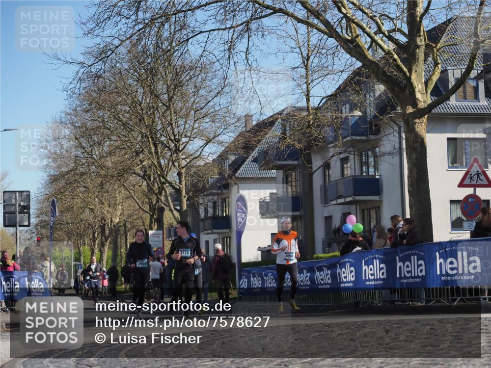06.04.2025 - 44. Internationalen Wilhelmsburger Insellauf Luisa Fischer http://msf.ph/oto/7578627 06.04.2025 10:43:53 Ziel 3959, 3772, 4084 meine-sportfotos.de