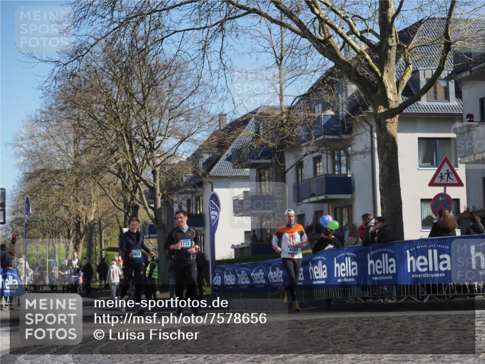 06.04.2025 - 44. Internationalen Wilhelmsburger Insellauf Luisa Fischer http://msf.ph/oto/7578656 06.04.2025 10:43:54 Ziel 959, 3772, 4084 meine-sportfotos.de