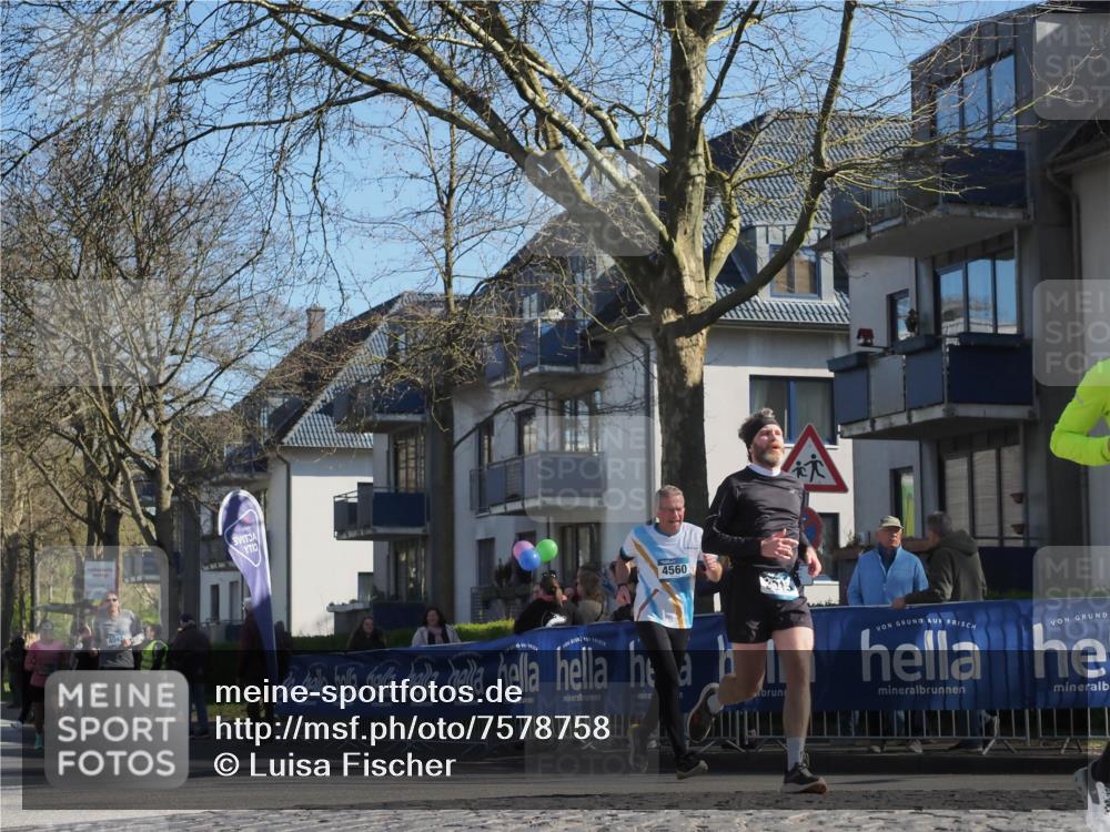 06.04.2025 - 44. Internationalen Wilhelmsburger Insellauf Luisa Fischer http://msf.ph/oto/7578758 06.04.2025 10:39:06 Ziel 4560 meine-sportfotos.de