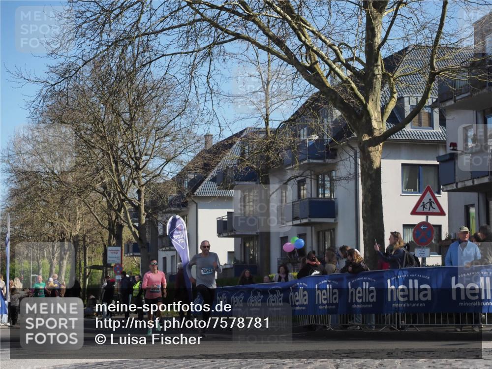 06.04.2025 - 44. Internationalen Wilhelmsburger Insellauf Luisa Fischer http://msf.ph/oto/7578781 06.04.2025 10:39:08 Ziel 4592 meine-sportfotos.de