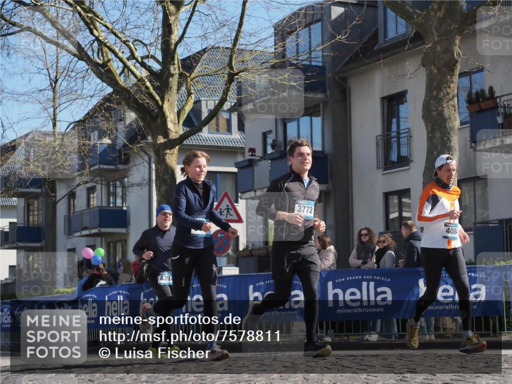 06.04.2025 - 44. Internationalen Wilhelmsburger Insellauf Luisa Fischer http://msf.ph/oto/7578811 06.04.2025 10:43:57 Ziel 3772, 4397, 4084 meine-sportfotos.de
