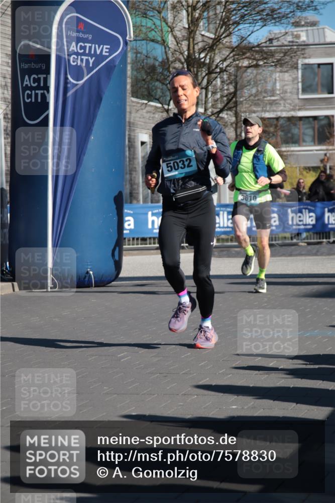06.04.2025 - 44. Internationalen Wilhelmsburger Insellauf A. Gomolzig http://msf.ph/oto/7578830 06.04.2025 10:27:08 Ziel 3343, 3486, 3516, 3610, 4203, 4259, 5032 meine-sportfotos.de