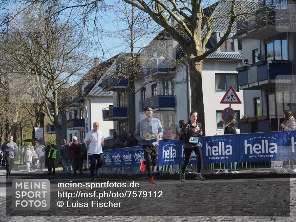 06.04.2025 - 44. Internationalen Wilhelmsburger Insellauf Luisa Fischer http://msf.ph/oto/7579112 06.04.2025 10:44:14 Ziel 4549, 94, 4393 meine-sportfotos.de