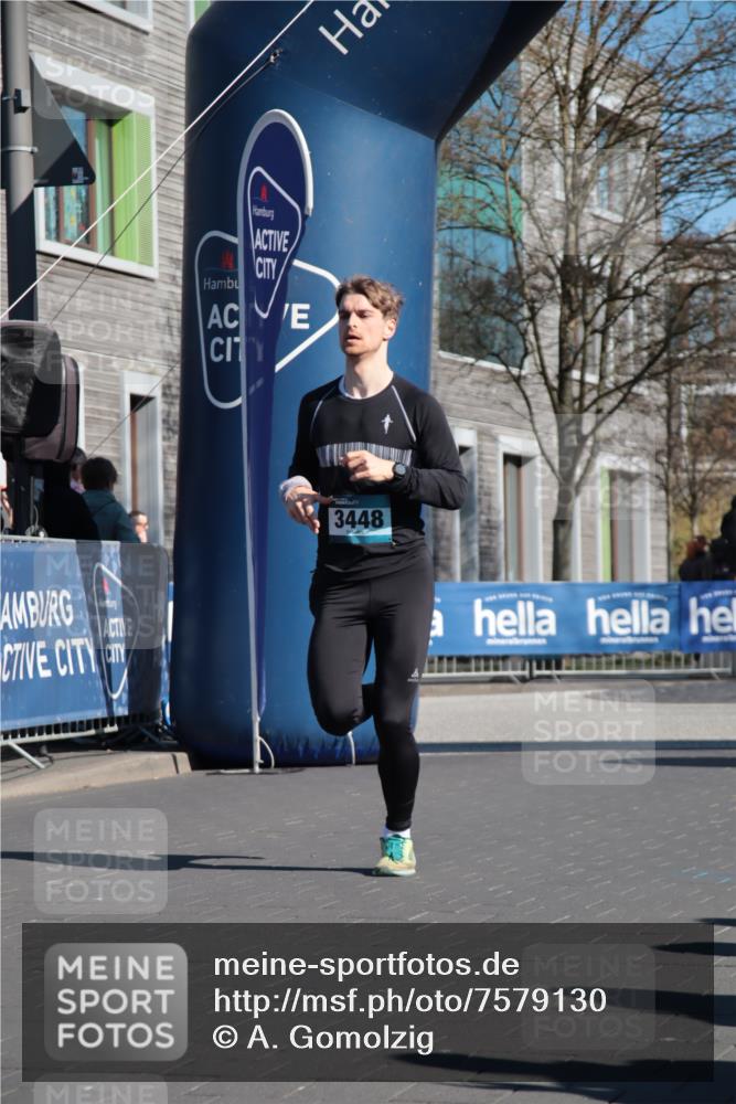 06.04.2025 - 44. Internationalen Wilhelmsburger Insellauf A. Gomolzig http://msf.ph/oto/7579130 06.04.2025 10:26:25 Ziel 3448, 4320 meine-sportfotos.de