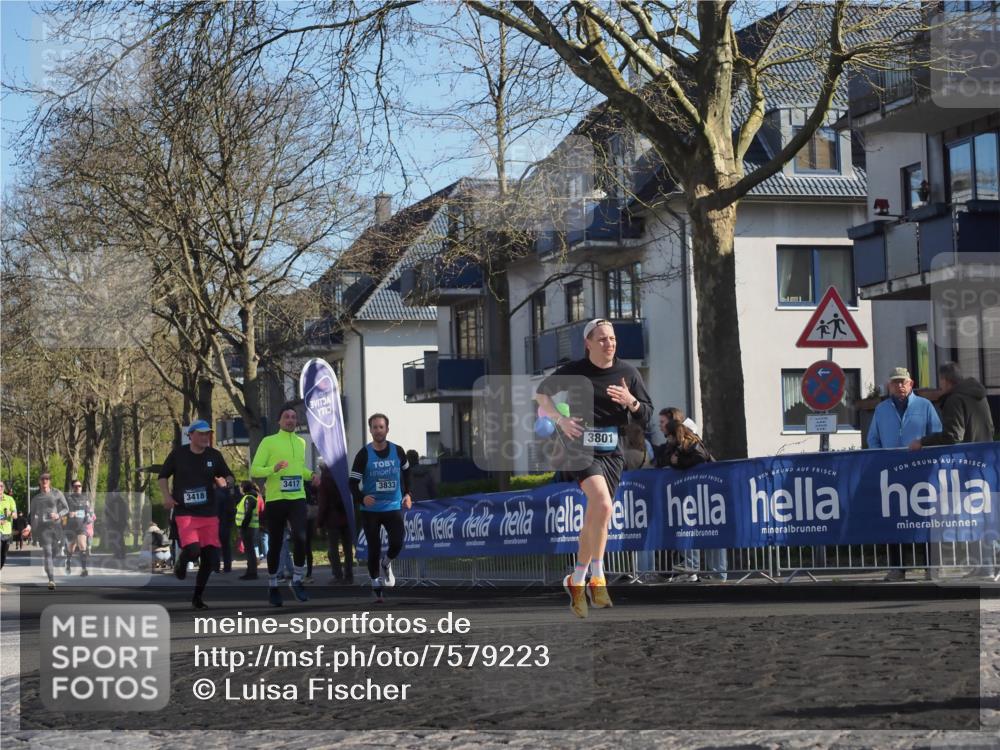 06.04.2025 - 44. Internationalen Wilhelmsburger Insellauf Luisa Fischer http://msf.ph/oto/7579223 06.04.2025 10:39:25 Ziel 3417, 3418, 3833, 3801 meine-sportfotos.de