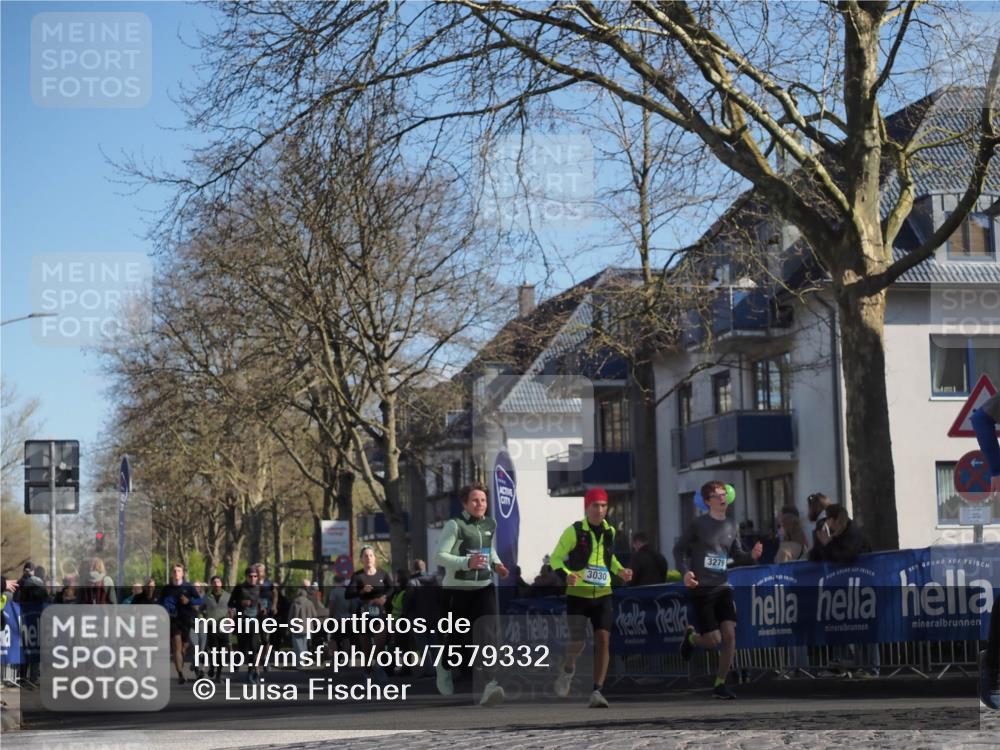 06.04.2025 - 44. Internationalen Wilhelmsburger Insellauf Luisa Fischer http://msf.ph/oto/7579332 06.04.2025 10:44:20 Ziel 3030, 3279 meine-sportfotos.de