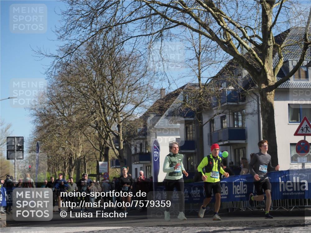 06.04.2025 - 44. Internationalen Wilhelmsburger Insellauf Luisa Fischer http://msf.ph/oto/7579359 06.04.2025 10:44:21 Ziel 351, 156, 31, 3030, 3279 meine-sportfotos.de