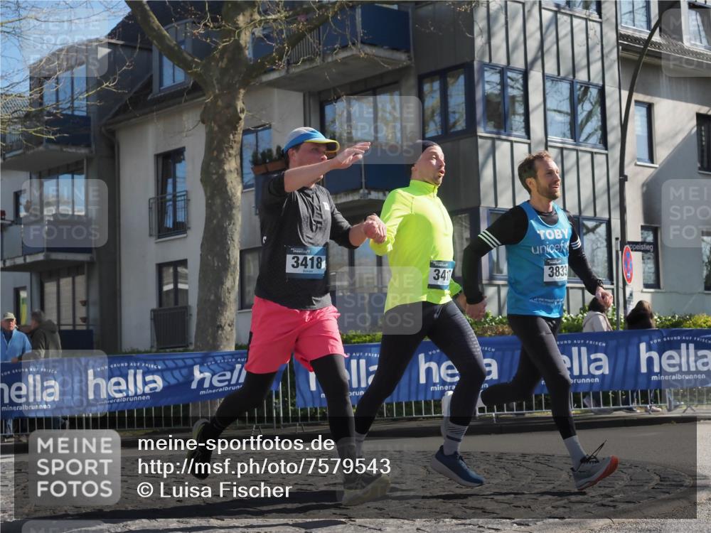 06.04.2025 - 44. Internationalen Wilhelmsburger Insellauf Luisa Fischer http://msf.ph/oto/7579543 06.04.2025 10:39:29 Ziel 3418, 341, 3833 meine-sportfotos.de