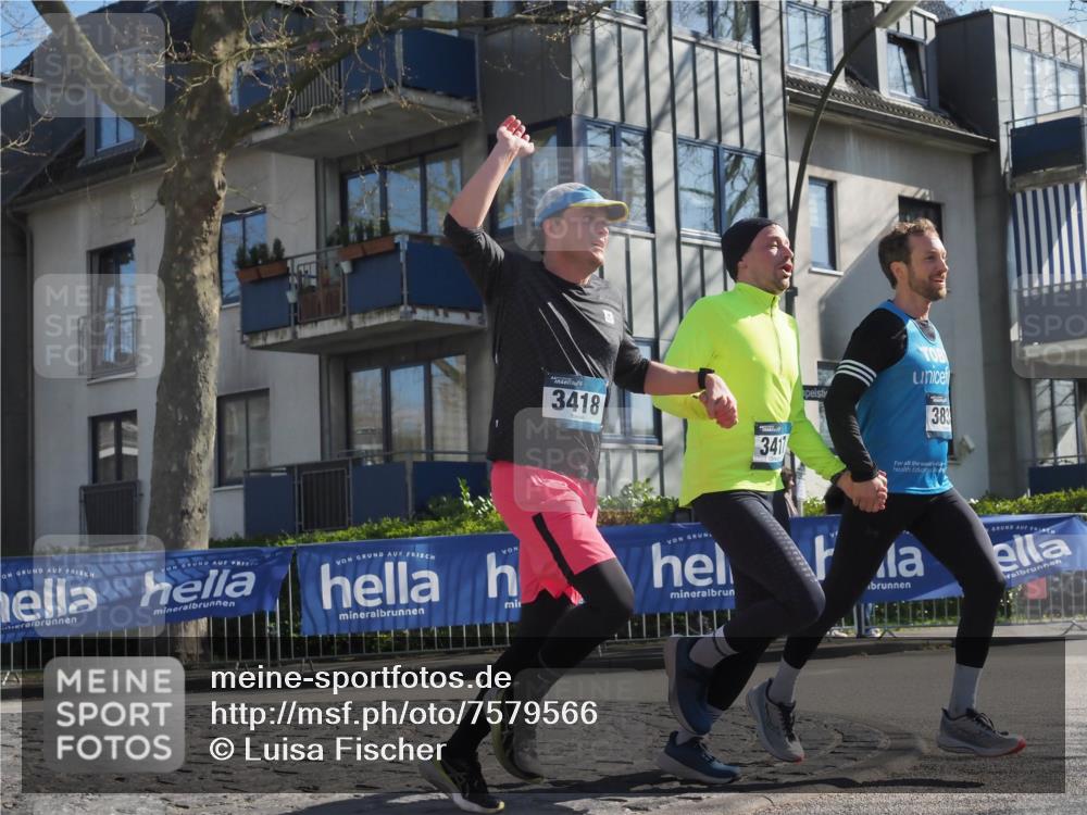 06.04.2025 - 44. Internationalen Wilhelmsburger Insellauf Luisa Fischer http://msf.ph/oto/7579566 06.04.2025 10:39:29 Ziel 14, 3418, 3411, 383 meine-sportfotos.de