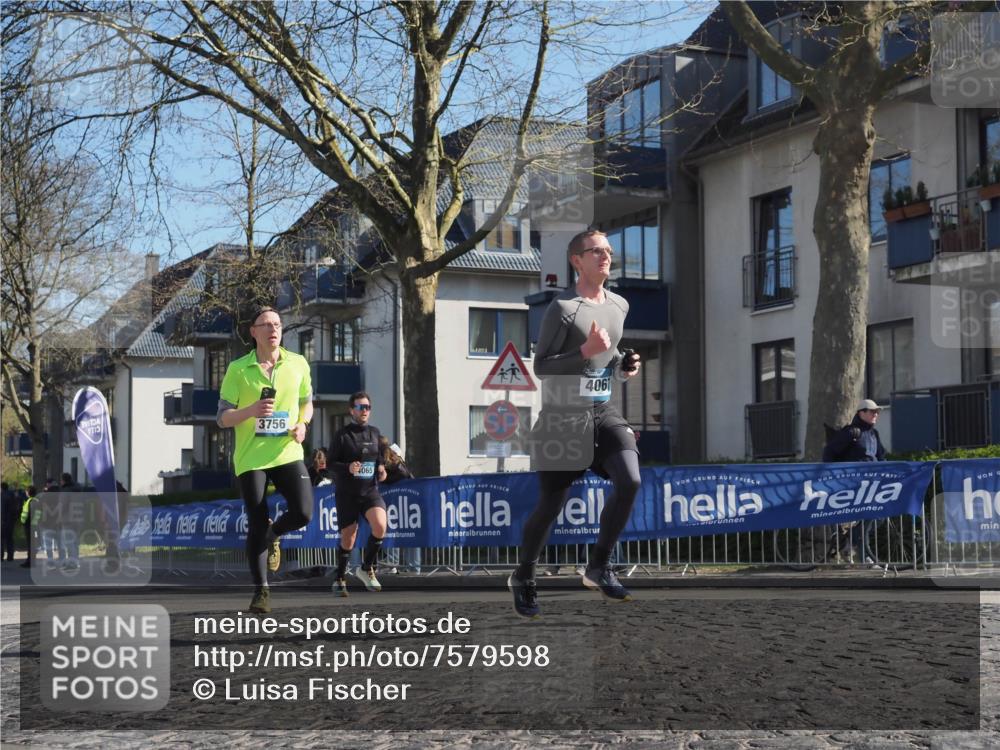 06.04.2025 - 44. Internationalen Wilhelmsburger Insellauf Luisa Fischer http://msf.ph/oto/7579598 06.04.2025 10:39:32 Ziel 3756, 406, 065 meine-sportfotos.de