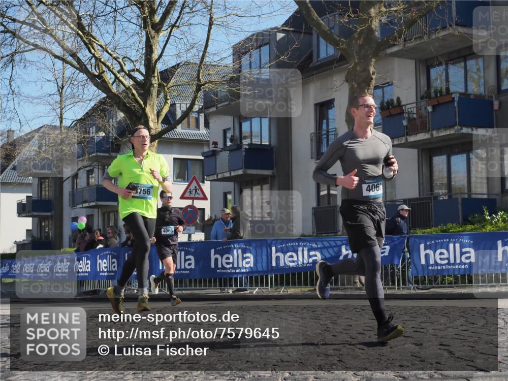 06.04.2025 - 44. Internationalen Wilhelmsburger Insellauf Luisa Fischer http://msf.ph/oto/7579645 06.04.2025 10:39:33 Ziel 3756, 4065, 406 meine-sportfotos.de