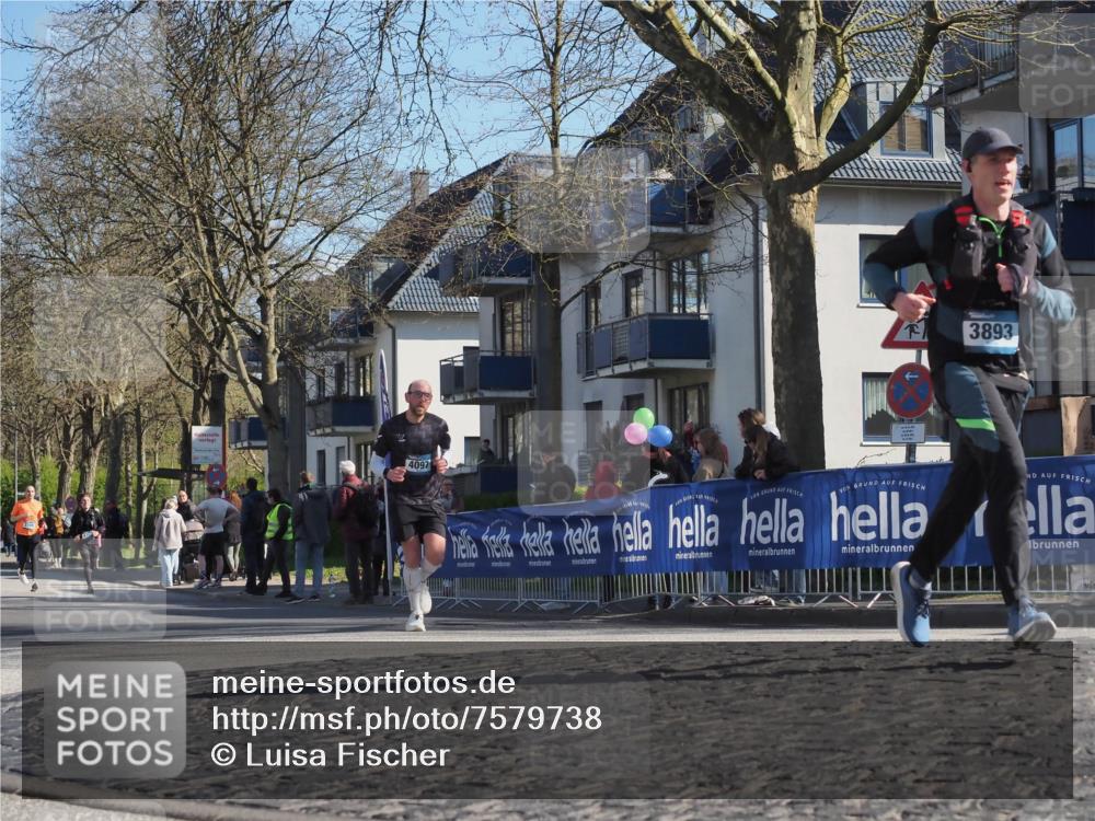 06.04.2025 - 44. Internationalen Wilhelmsburger Insellauf Luisa Fischer http://msf.ph/oto/7579738 06.04.2025 10:44:40 Ziel 4097, 3893 meine-sportfotos.de