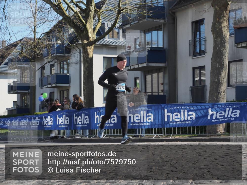 06.04.2025 - 44. Internationalen Wilhelmsburger Insellauf Luisa Fischer http://msf.ph/oto/7579750 06.04.2025 10:39:38 Ziel 3872 meine-sportfotos.de