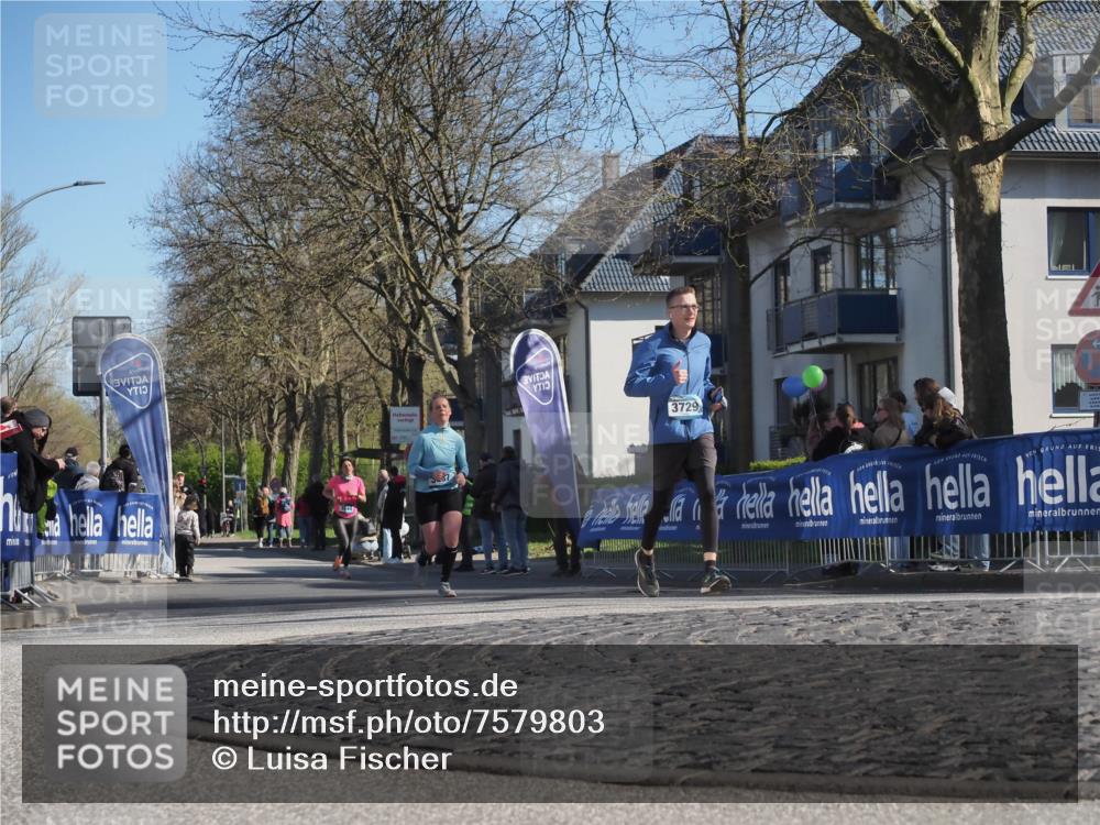 06.04.2025 - 44. Internationalen Wilhelmsburger Insellauf Luisa Fischer http://msf.ph/oto/7579803 06.04.2025 10:39:43 Ziel 3729 meine-sportfotos.de
