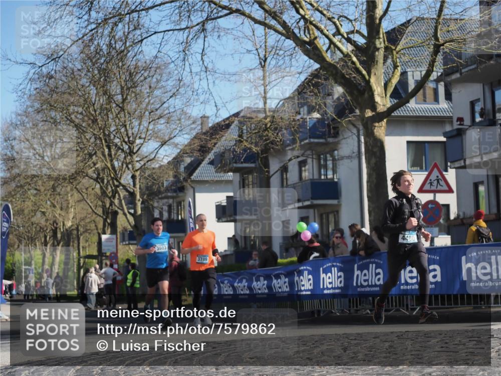 06.04.2025 - 44. Internationalen Wilhelmsburger Insellauf Luisa Fischer http://msf.ph/oto/7579862 06.04.2025 10:44:47 Ziel 3603, 4480, 3789 meine-sportfotos.de