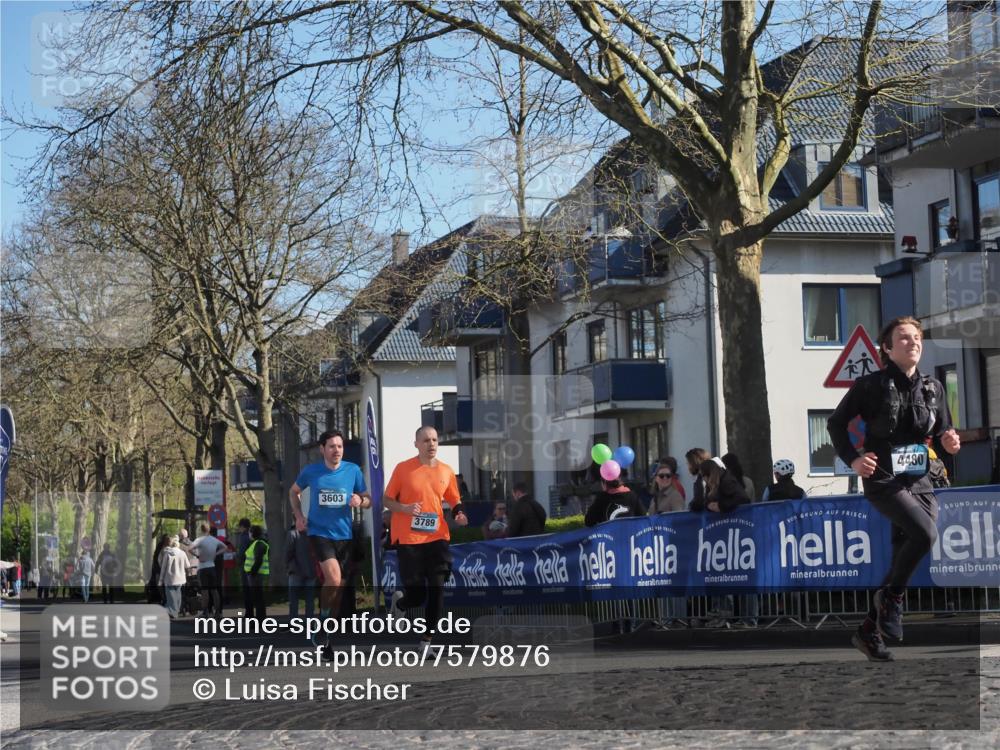 06.04.2025 - 44. Internationalen Wilhelmsburger Insellauf Luisa Fischer http://msf.ph/oto/7579876 06.04.2025 10:44:47 Ziel 3603, 3789, 4480 meine-sportfotos.de