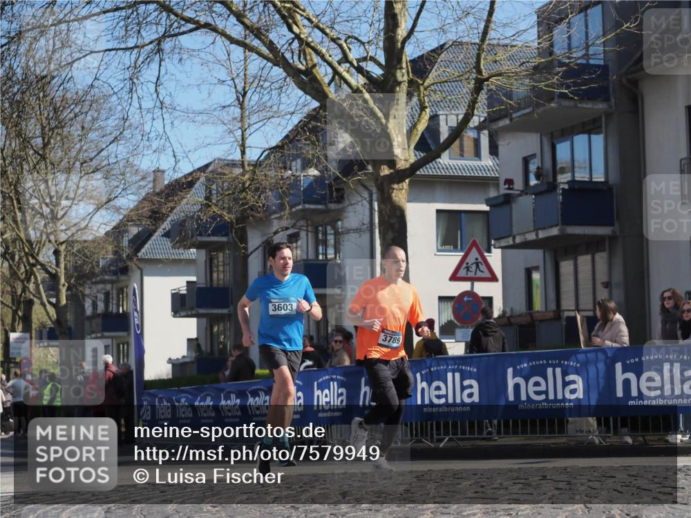 06.04.2025 - 44. Internationalen Wilhelmsburger Insellauf Luisa Fischer http://msf.ph/oto/7579949 06.04.2025 10:44:49 Ziel 3603, 3789 meine-sportfotos.de