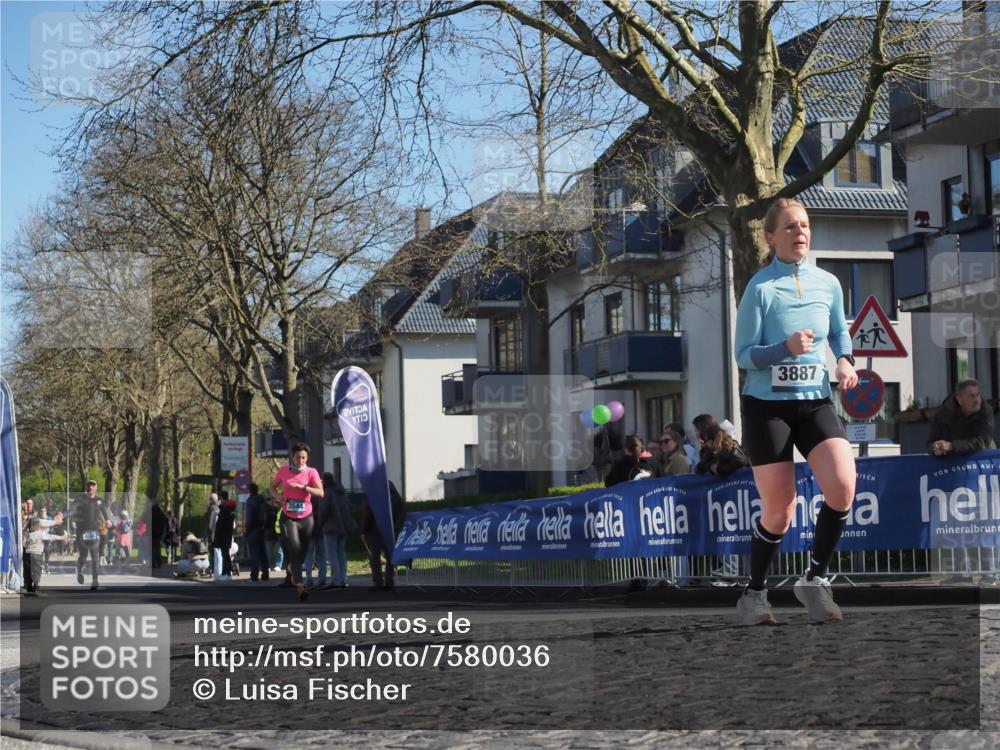 06.04.2025 - 44. Internationalen Wilhelmsburger Insellauf Luisa Fischer http://msf.ph/oto/7580036 06.04.2025 10:39:46 Ziel 3544, 3887 meine-sportfotos.de