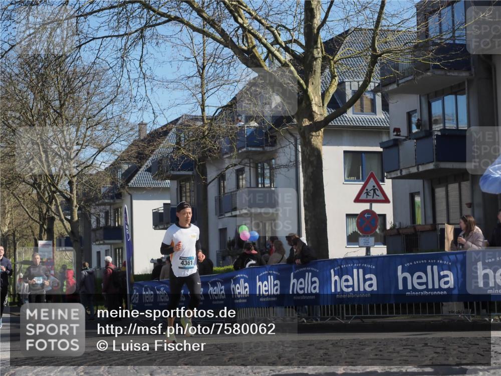 06.04.2025 - 44. Internationalen Wilhelmsburger Insellauf Luisa Fischer http://msf.ph/oto/7580062 06.04.2025 10:44:59 Ziel 991, 4361 meine-sportfotos.de