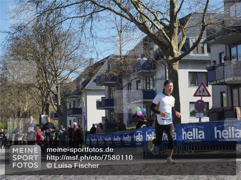 06.04.2025 - 44. Internationalen Wilhelmsburger Insellauf Luisa Fischer http://msf.ph/oto/7580110 06.04.2025 10:45:00 Ziel 3992, 361 meine-sportfotos.de