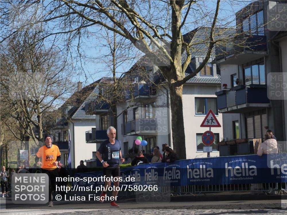 06.04.2025 - 44. Internationalen Wilhelmsburger Insellauf Luisa Fischer http://msf.ph/oto/7580266 06.04.2025 10:45:09 Ziel 517 meine-sportfotos.de