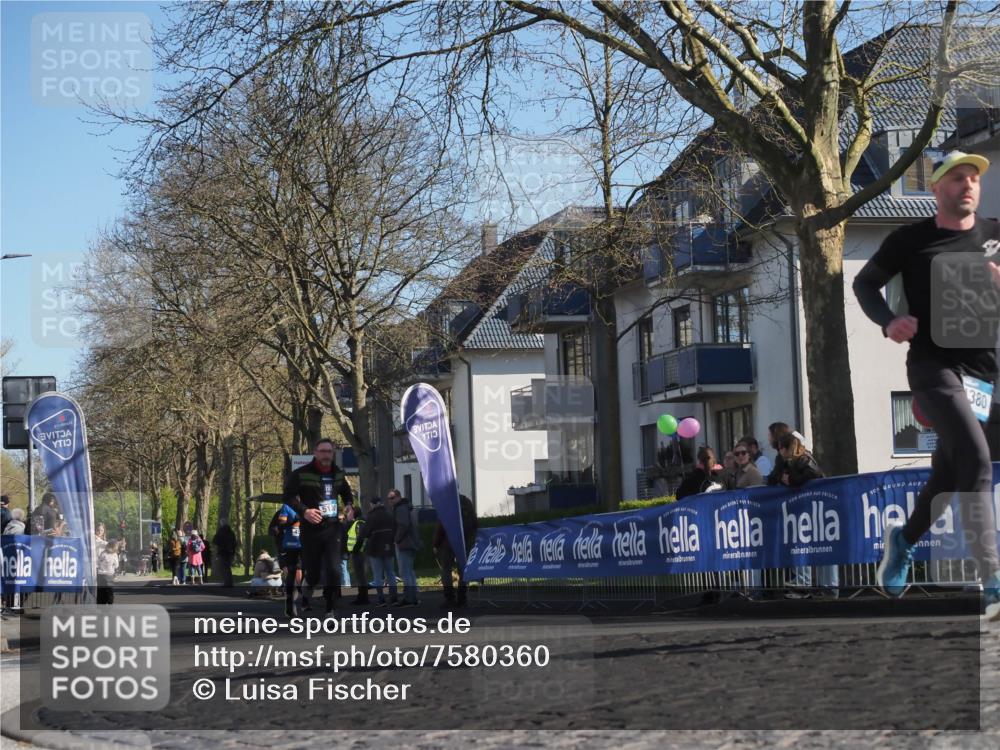 06.04.2025 - 44. Internationalen Wilhelmsburger Insellauf Luisa Fischer http://msf.ph/oto/7580360 06.04.2025 10:39:53 Ziel 380 meine-sportfotos.de
