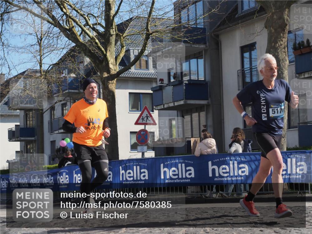 06.04.2025 - 44. Internationalen Wilhelmsburger Insellauf Luisa Fischer http://msf.ph/oto/7580385 06.04.2025 10:45:11 Ziel 517 meine-sportfotos.de