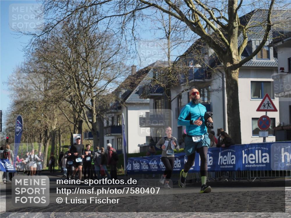 06.04.2025 - 44. Internationalen Wilhelmsburger Insellauf Luisa Fischer http://msf.ph/oto/7580407 06.04.2025 10:45:14 Ziel 4448, 4596 meine-sportfotos.de