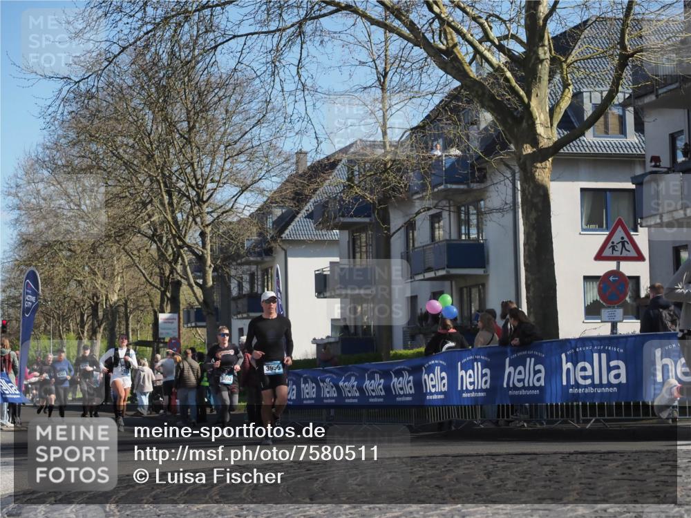 06.04.2025 - 44. Internationalen Wilhelmsburger Insellauf Luisa Fischer http://msf.ph/oto/7580511 06.04.2025 10:45:16 Ziel 3052, 3956 meine-sportfotos.de