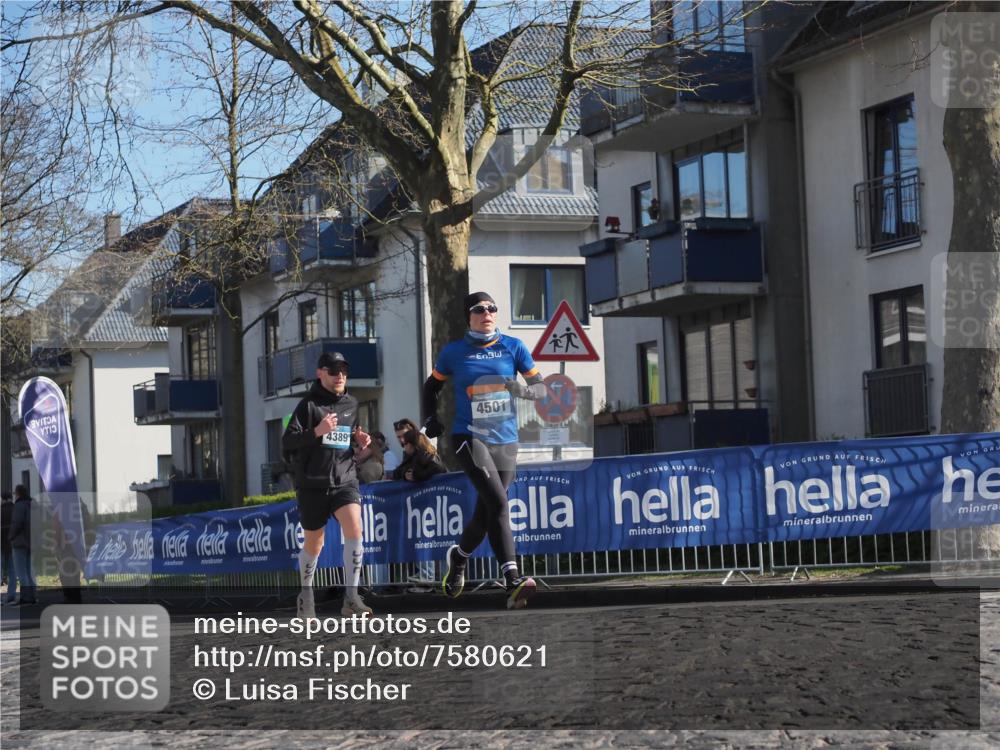 06.04.2025 - 44. Internationalen Wilhelmsburger Insellauf Luisa Fischer http://msf.ph/oto/7580621 06.04.2025 10:39:57 Ziel 4389, 4501 meine-sportfotos.de