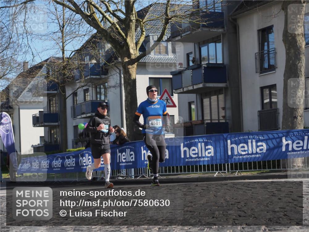 06.04.2025 - 44. Internationalen Wilhelmsburger Insellauf Luisa Fischer http://msf.ph/oto/7580630 06.04.2025 10:39:57 Ziel 389, 4501 meine-sportfotos.de