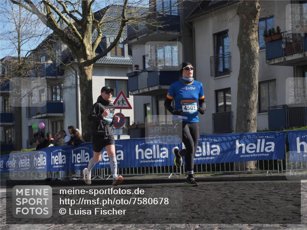 06.04.2025 - 44. Internationalen Wilhelmsburger Insellauf Luisa Fischer http://msf.ph/oto/7580678 06.04.2025 10:39:58 Ziel 4389, 4501 meine-sportfotos.de