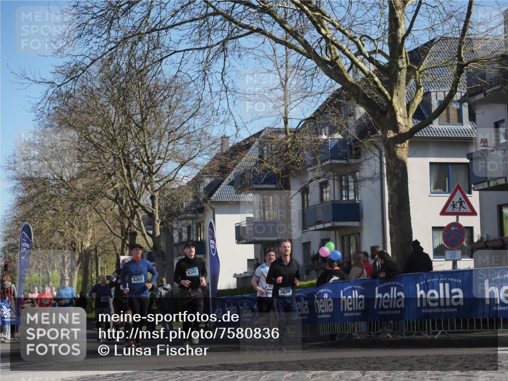 06.04.2025 - 44. Internationalen Wilhelmsburger Insellauf Luisa Fischer http://msf.ph/oto/7580836 06.04.2025 10:45:22 Ziel 4302, 4301, 45, 3678 meine-sportfotos.de