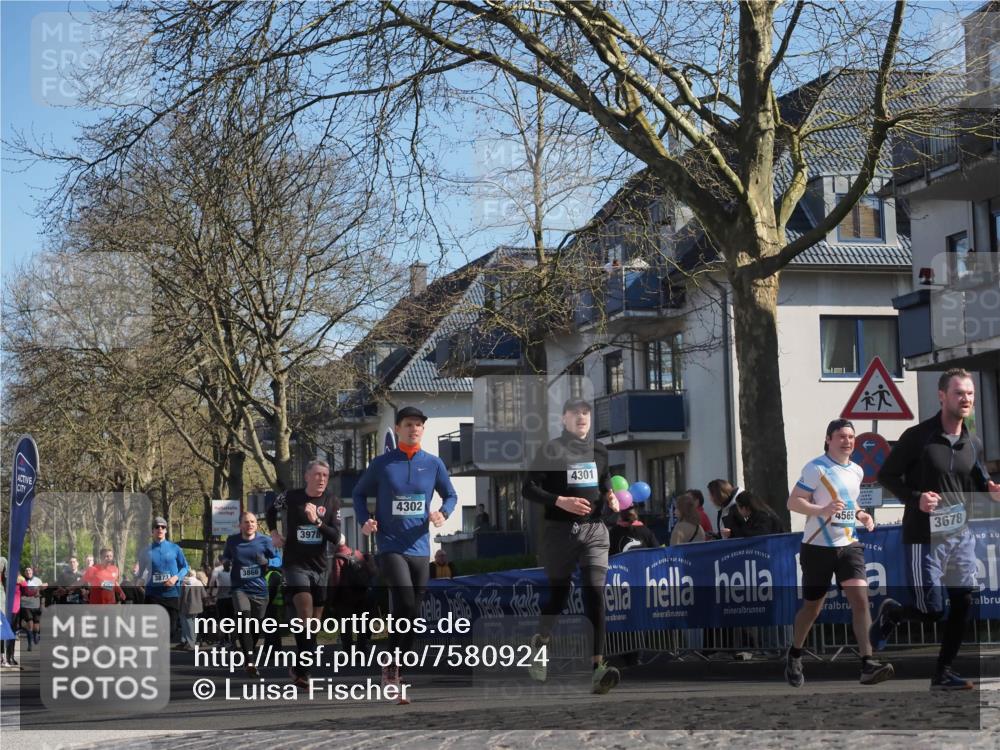 06.04.2025 - 44. Internationalen Wilhelmsburger Insellauf Luisa Fischer http://msf.ph/oto/7580924 06.04.2025 10:45:24 Ziel 4352, 3873, 3866, 3978, 4301, 4302, 4565, 3678 meine-sportfotos.de