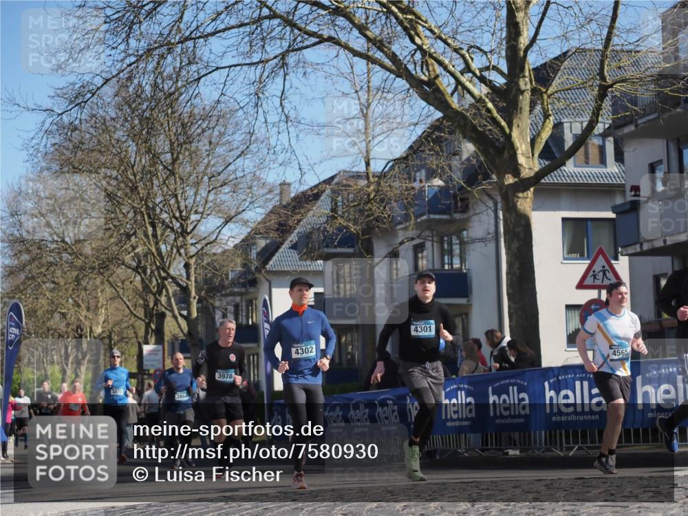 06.04.2025 - 44. Internationalen Wilhelmsburger Insellauf Luisa Fischer http://msf.ph/oto/7580930 06.04.2025 10:45:24 Ziel 4352, 3873, 3866, 3978, 4301, 4302, 4565 meine-sportfotos.de
