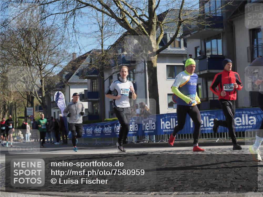 06.04.2025 - 44. Internationalen Wilhelmsburger Insellauf Luisa Fischer http://msf.ph/oto/7580959 06.04.2025 10:40:17 Ziel 3574, 3021, 3319, 263, 4139 meine-sportfotos.de