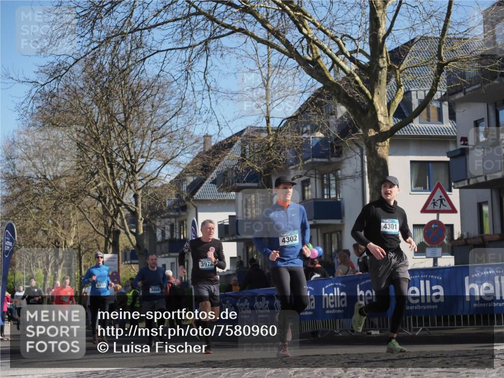 06.04.2025 - 44. Internationalen Wilhelmsburger Insellauf Luisa Fischer http://msf.ph/oto/7580960 06.04.2025 10:45:25 Ziel 3873, 3866, 3978, 4302, 4301 meine-sportfotos.de