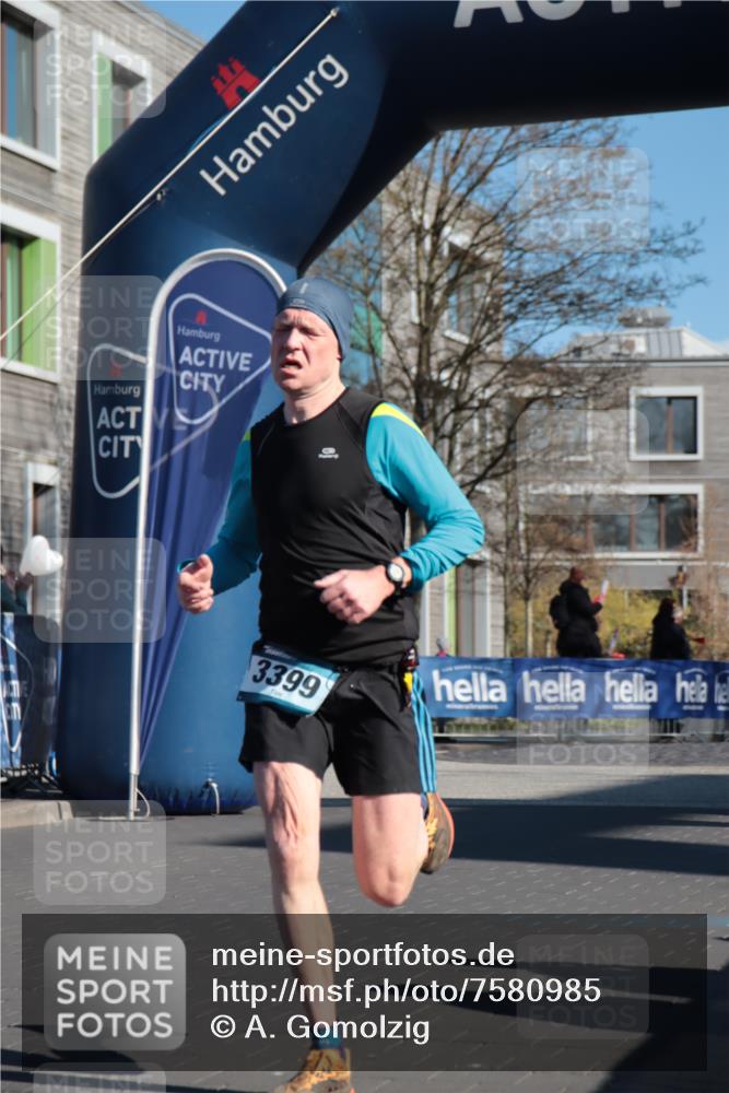 06.04.2025 - 44. Internationalen Wilhelmsburger Insellauf A. Gomolzig http://msf.ph/oto/7580985 06.04.2025 10:14:47 Ziel 3399, 3599 meine-sportfotos.de