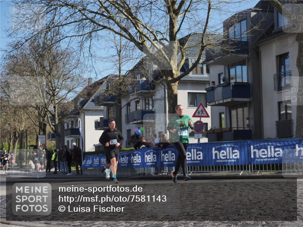 06.04.2025 - 44. Internationalen Wilhelmsburger Insellauf Luisa Fischer http://msf.ph/oto/7581143 06.04.2025 10:40:21 Ziel 3658, 3574 meine-sportfotos.de