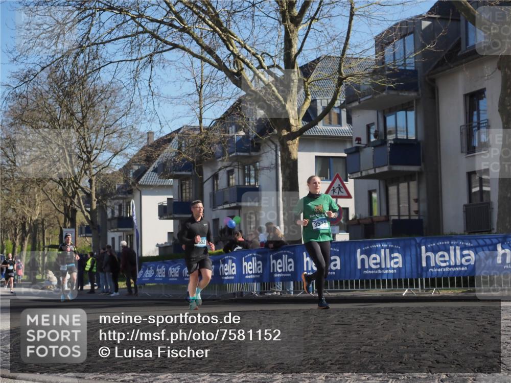 06.04.2025 - 44. Internationalen Wilhelmsburger Insellauf Luisa Fischer http://msf.ph/oto/7581152 06.04.2025 10:40:21 Ziel 3574, 652 meine-sportfotos.de
