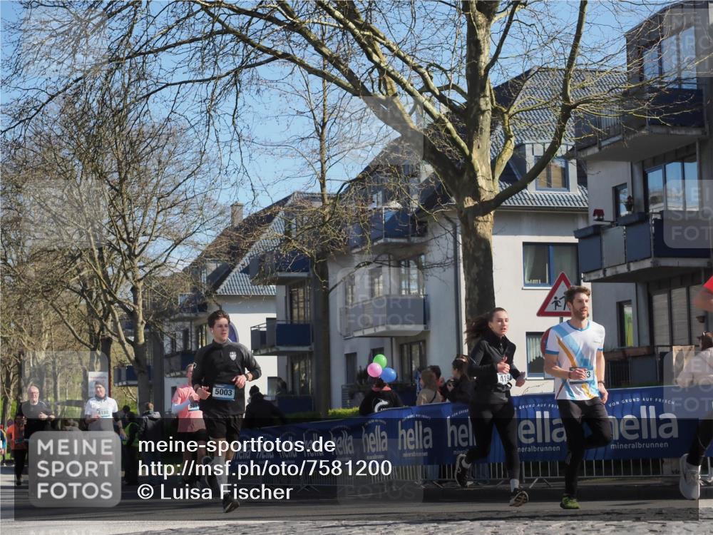 06.04.2025 - 44. Internationalen Wilhelmsburger Insellauf Luisa Fischer http://msf.ph/oto/7581200 06.04.2025 10:45:31 Ziel 4180, 5003, 419 meine-sportfotos.de