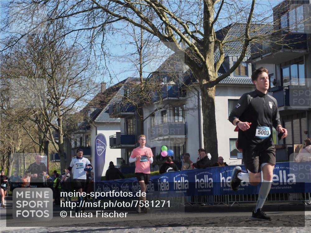 06.04.2025 - 44. Internationalen Wilhelmsburger Insellauf Luisa Fischer http://msf.ph/oto/7581271 06.04.2025 10:45:32 Ziel 3999, 4180, 3851, 5003, 1998 meine-sportfotos.de