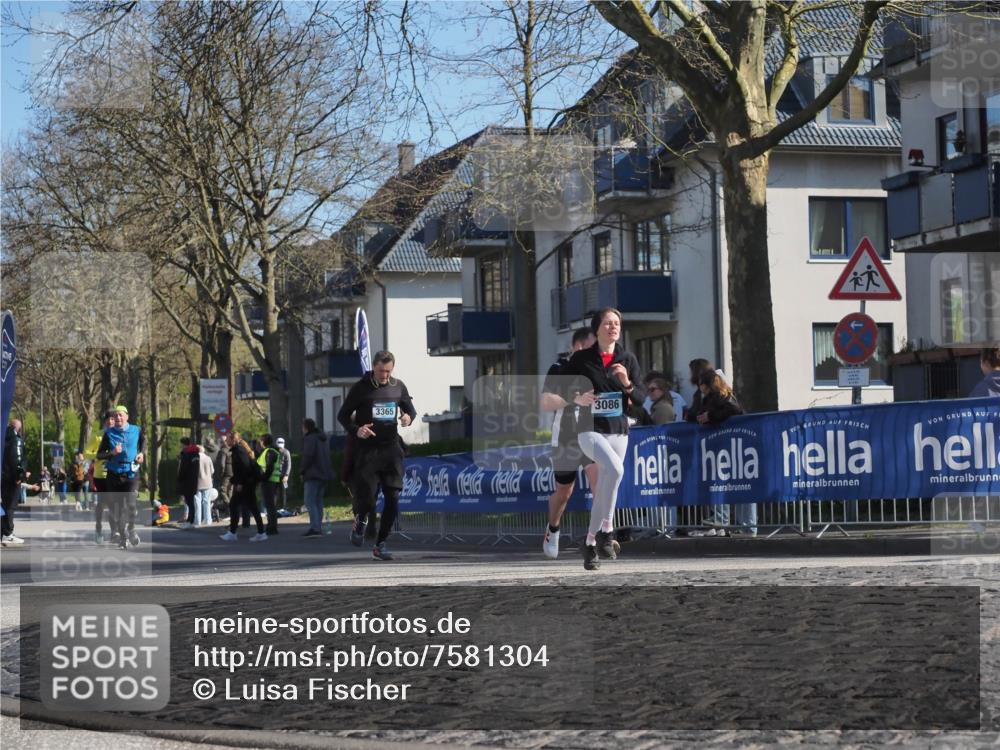 06.04.2025 - 44. Internationalen Wilhelmsburger Insellauf Luisa Fischer http://msf.ph/oto/7581304 06.04.2025 10:40:28 Ziel 3365, 3086 meine-sportfotos.de